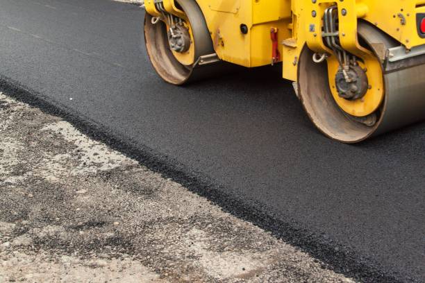 Best Asphalt Driveway Installation  in Belton, MO